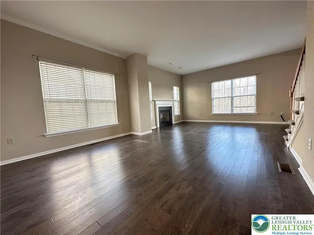 $424,900 | 117 Willow Drive, Easton, PA 18045