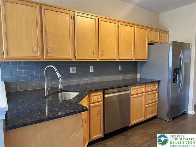 $424,900 | 117 Willow Drive, Easton, PA 18045