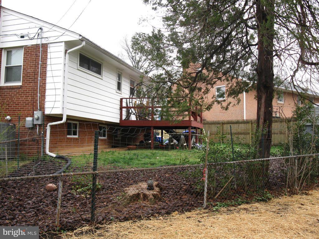 9014 3rd Avenue Silver Spring, MD 20910 - Photo 24 of 25 looking from the side