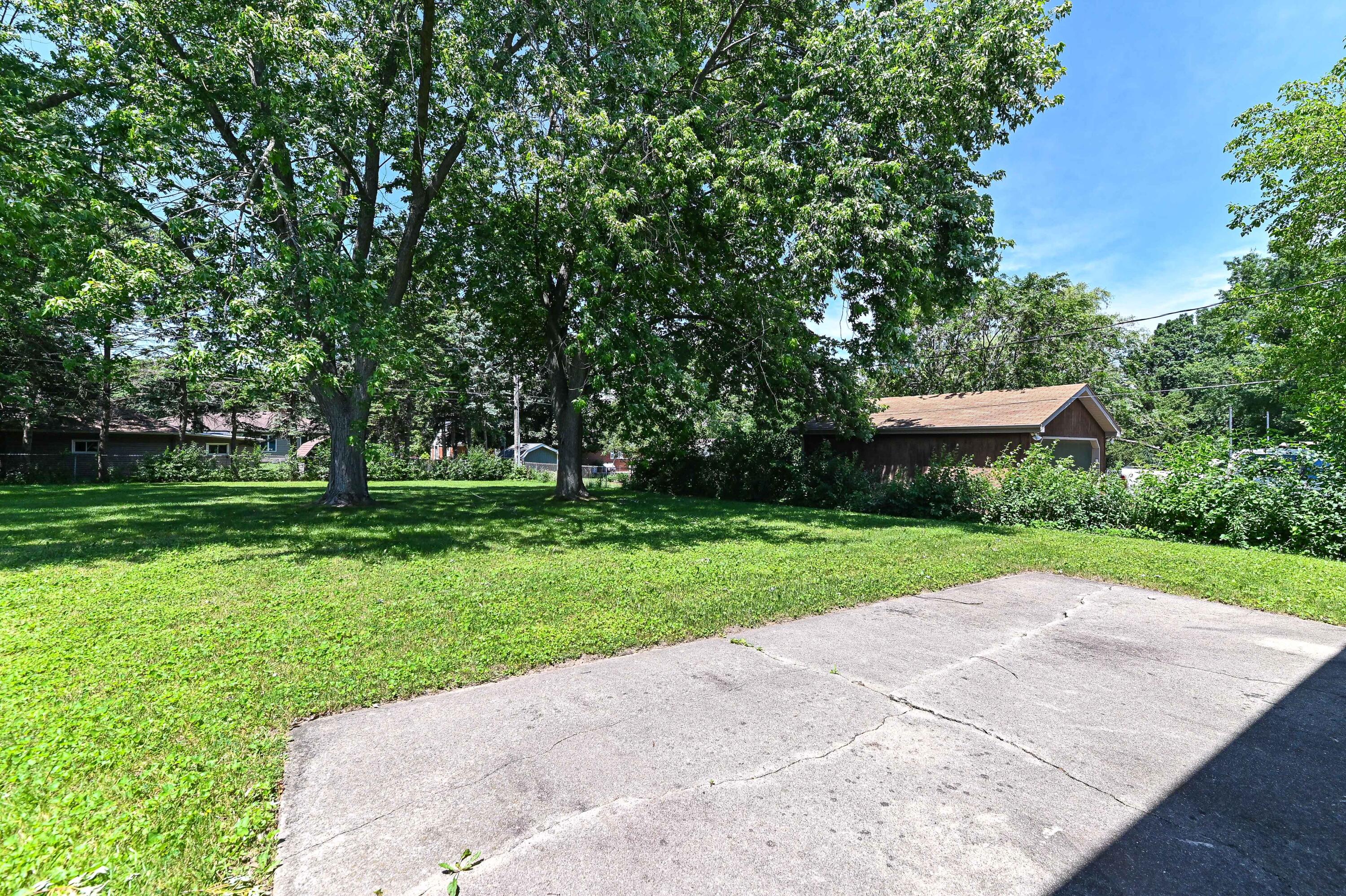 146 Perry Avenue Racine, WI 53406 - Photo 36 of 36 perry-43