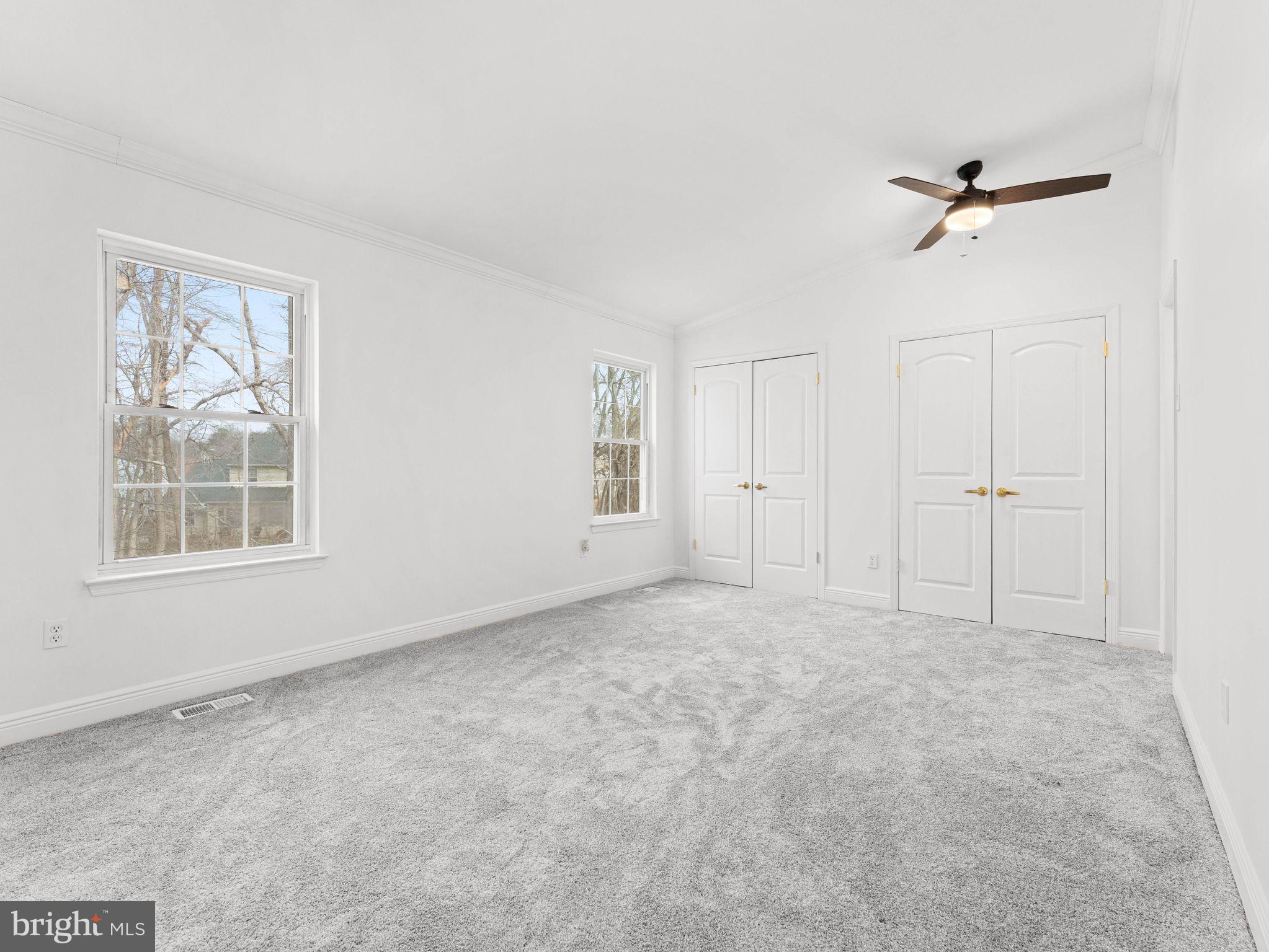 617 Caribbean Way Williamstown, NJ 08094 - Photo 14 of 26 an empty room with windows