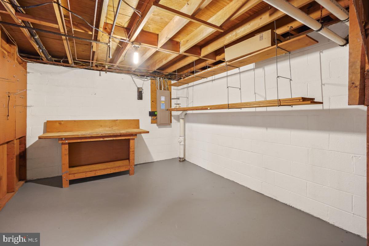 1816 Bart Drive Silver Spring, MD 20905 - Photo 22 of 38 a utility room with dryer and washer