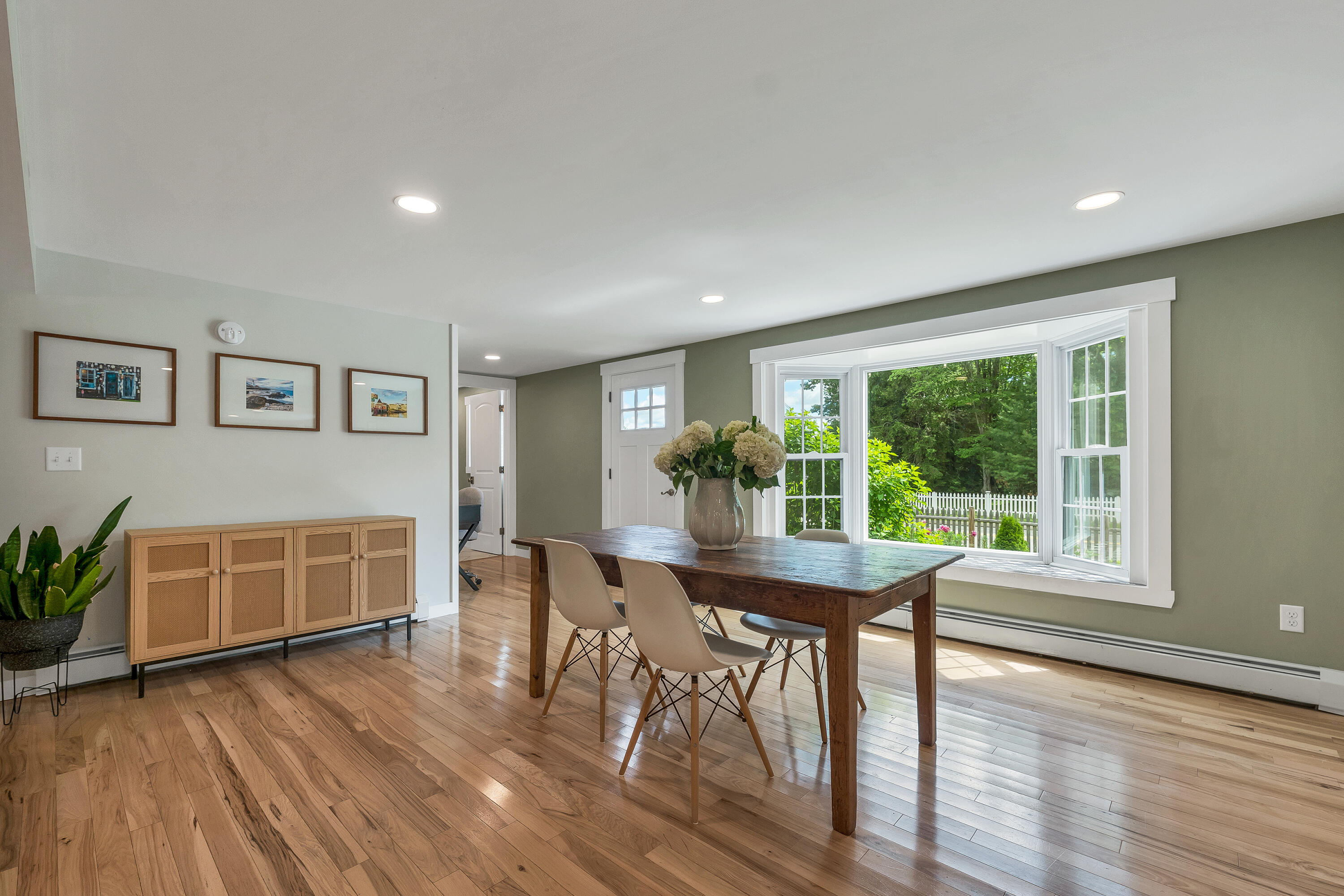 74 Alewive Road Kennebunk, ME 04043 - Photo 26 of 60 Dining