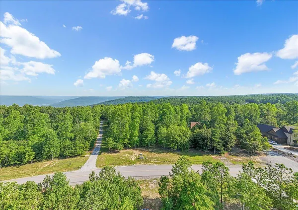 $450,000 | 700 Cherokee Path, Unit JF275, Jasper, TN 37347