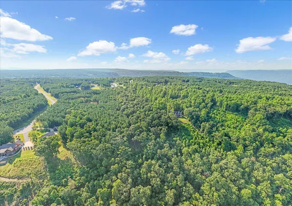 $450,000 | 700 Cherokee Path, Unit JF275, Jasper, TN 37347
