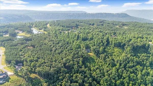 $450,000 | 700 Cherokee Path, Unit JF275, Jasper, TN 37347