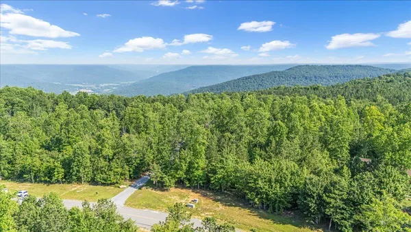 $450,000 | 700 Cherokee Path, Unit JF275, Jasper, TN 37347