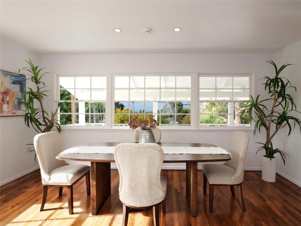 2525 Vía Amador Palos Verdes Estates, CA 90274 - Photo 12 of 29