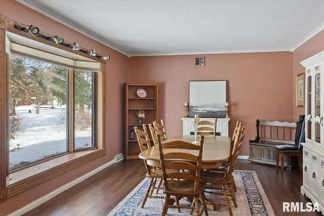 $370,000 | 158 Country Lake Road, Springfield, IL 62711