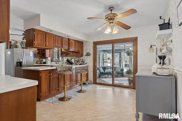 $370,000 | 158 Country Lake Road, Springfield, IL 62711