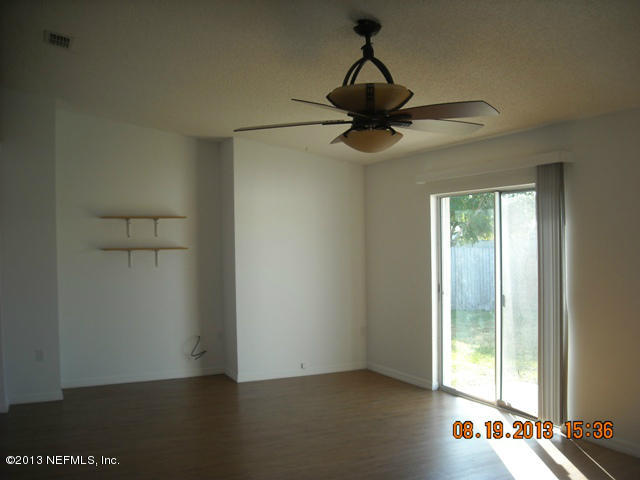 3011 Valkyrie Road Middleburg, FL 32068 - Photo 6 of 18 6 Family Room