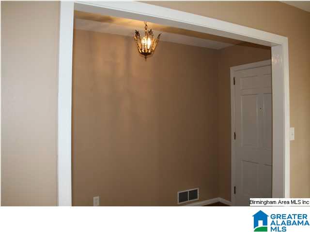 2820 4th Street Northwest Birmingham, AL 35215 - Photo 3 of 34