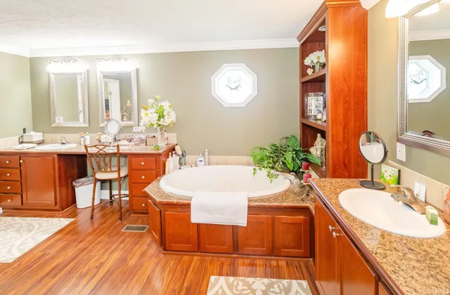 $369,900 | 1810 North Prullage Road, Vincennes, IN 47591