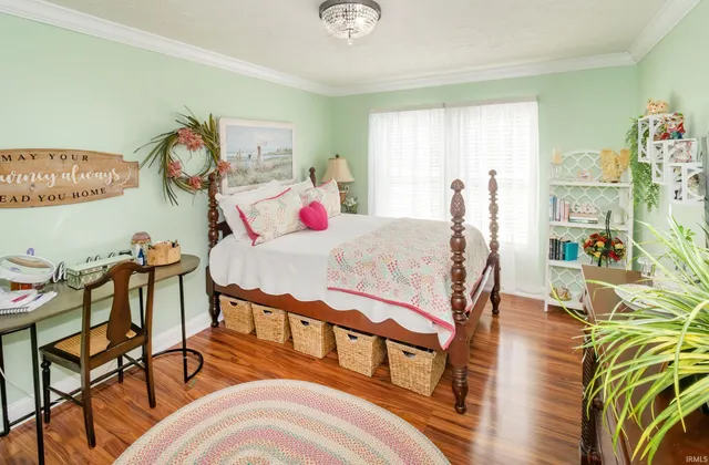 $369,900 | 1810 North Prullage Road, Vincennes, IN 47591