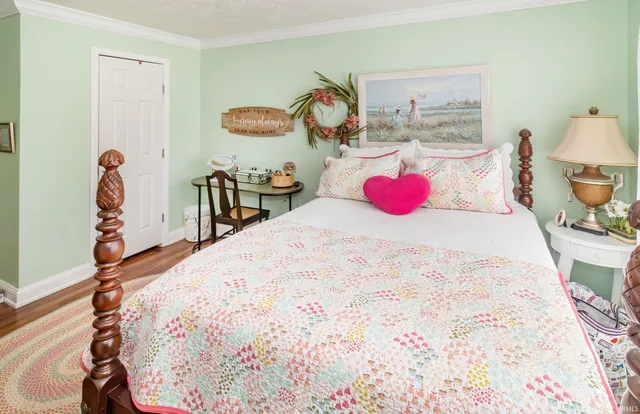 $369,900 | 1810 North Prullage Road, Vincennes, IN 47591