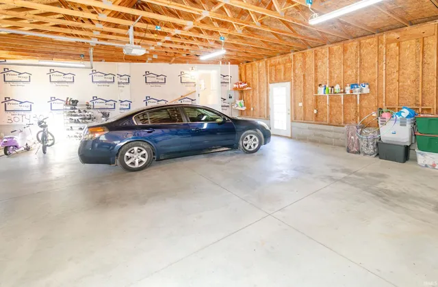 $369,900 | 1810 North Prullage Road, Vincennes, IN 47591