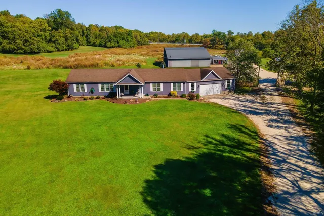$369,900 | 1810 North Prullage Road, Vincennes, IN 47591