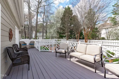 $725,000 | 107 Quarterpath, Cary, NC 27518