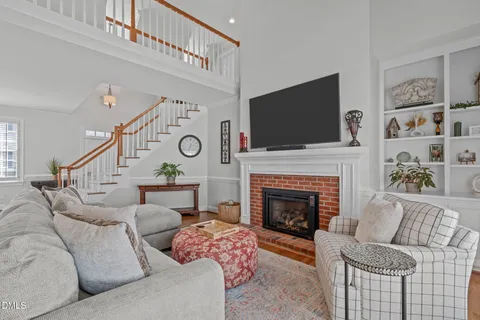 $725,000 | 107 Quarterpath, Cary, NC 27518