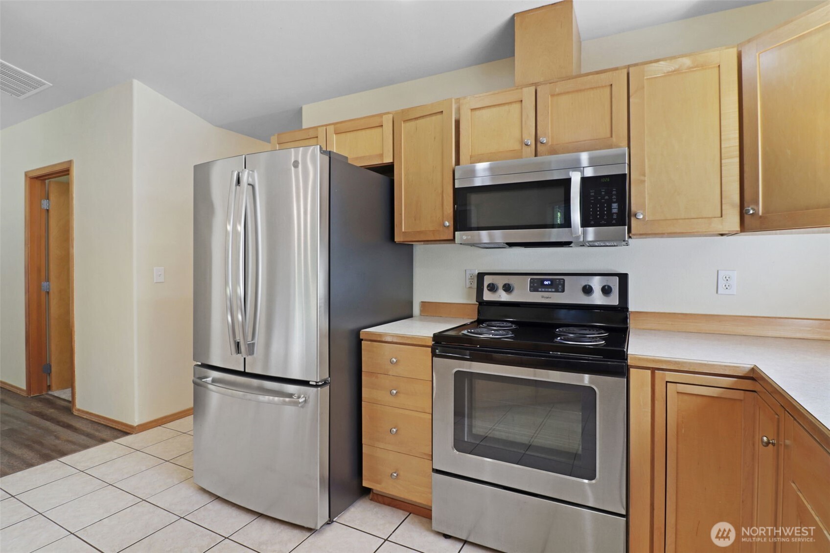 15626 Lindsay Road Southeast Yelm, WA 98597 - Photo 11 of 39