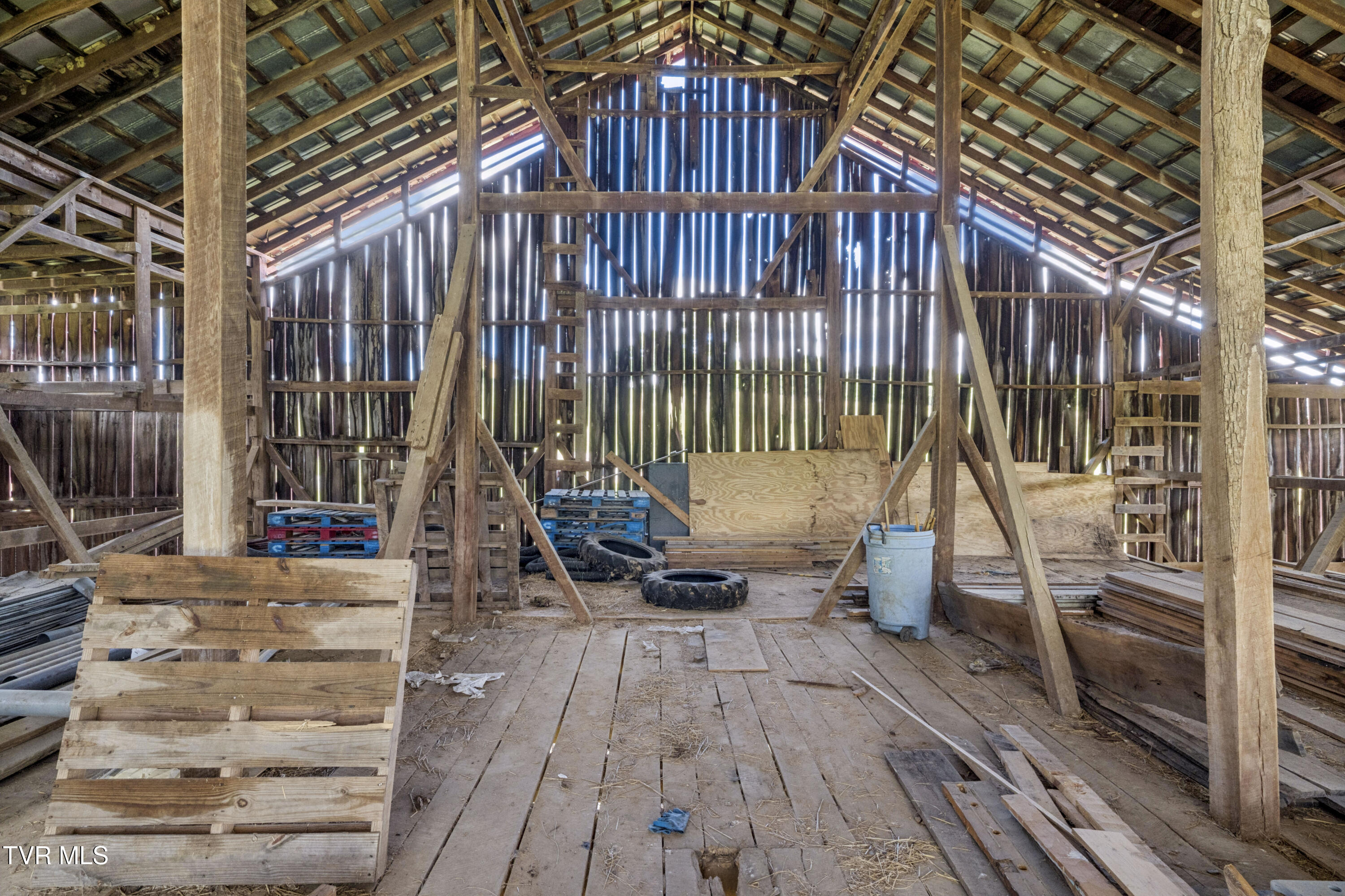 3200 Milburnton Road Limestone, TN 37681 - Photo 8 of 41 Mlburton-4384