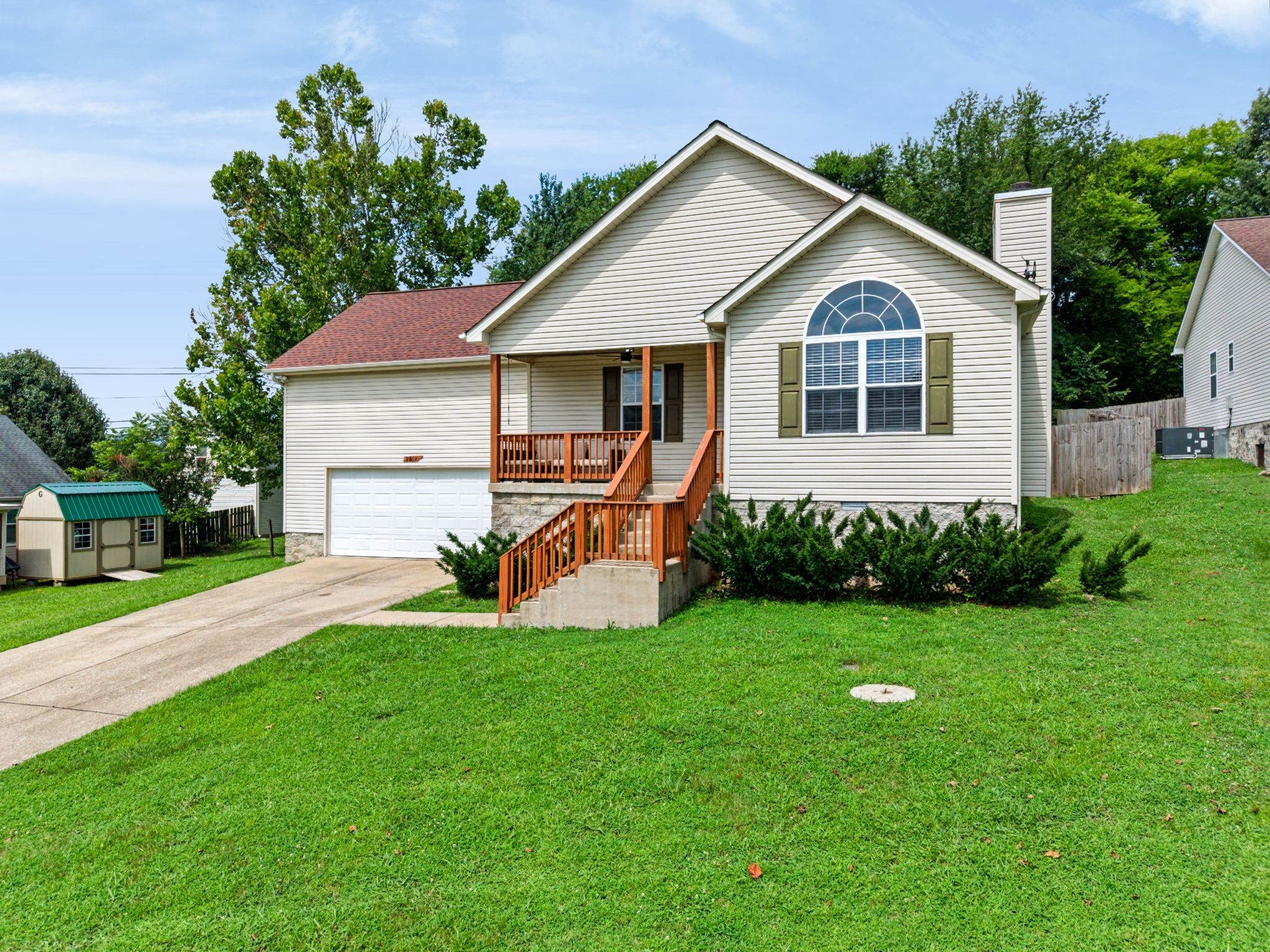 2862 Spring Meade Boulevard Columbia, TN 38401 - Photo 1 of 24