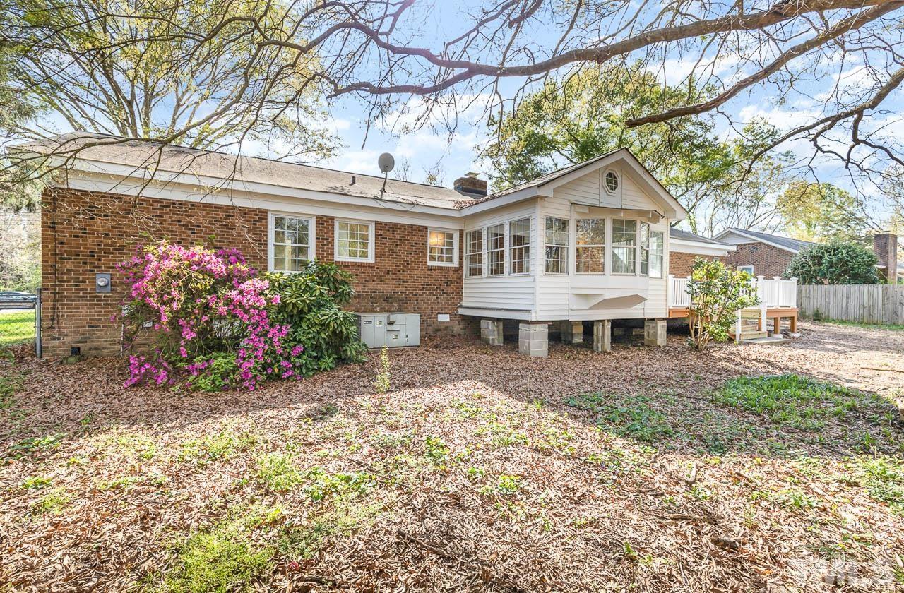 203 Southeast Maynard Road Cary, NC 27511 - Photo 28 of 34 Gallery Image 28