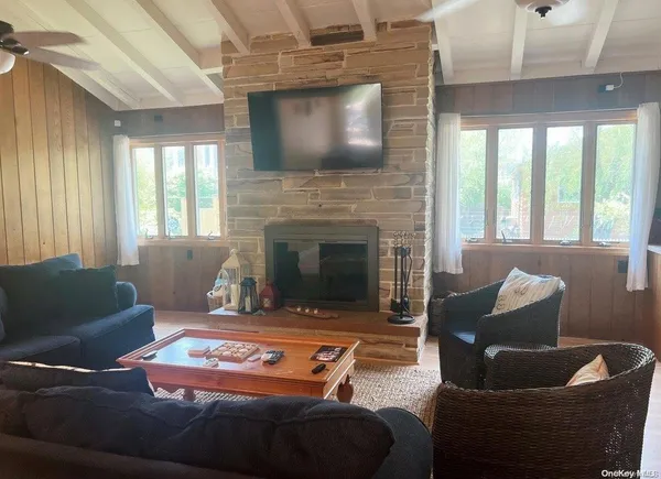 $6,000 | 892 Evergreen Walk, Ocean Beach, NY 11770