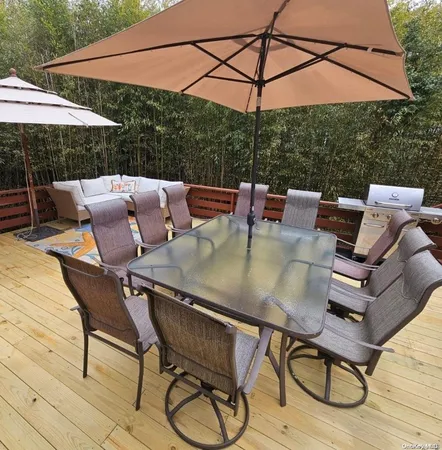 $6,000 | 892 Evergreen Walk, Ocean Beach, NY 11770