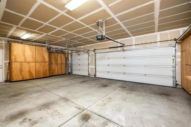 a view of a garage room