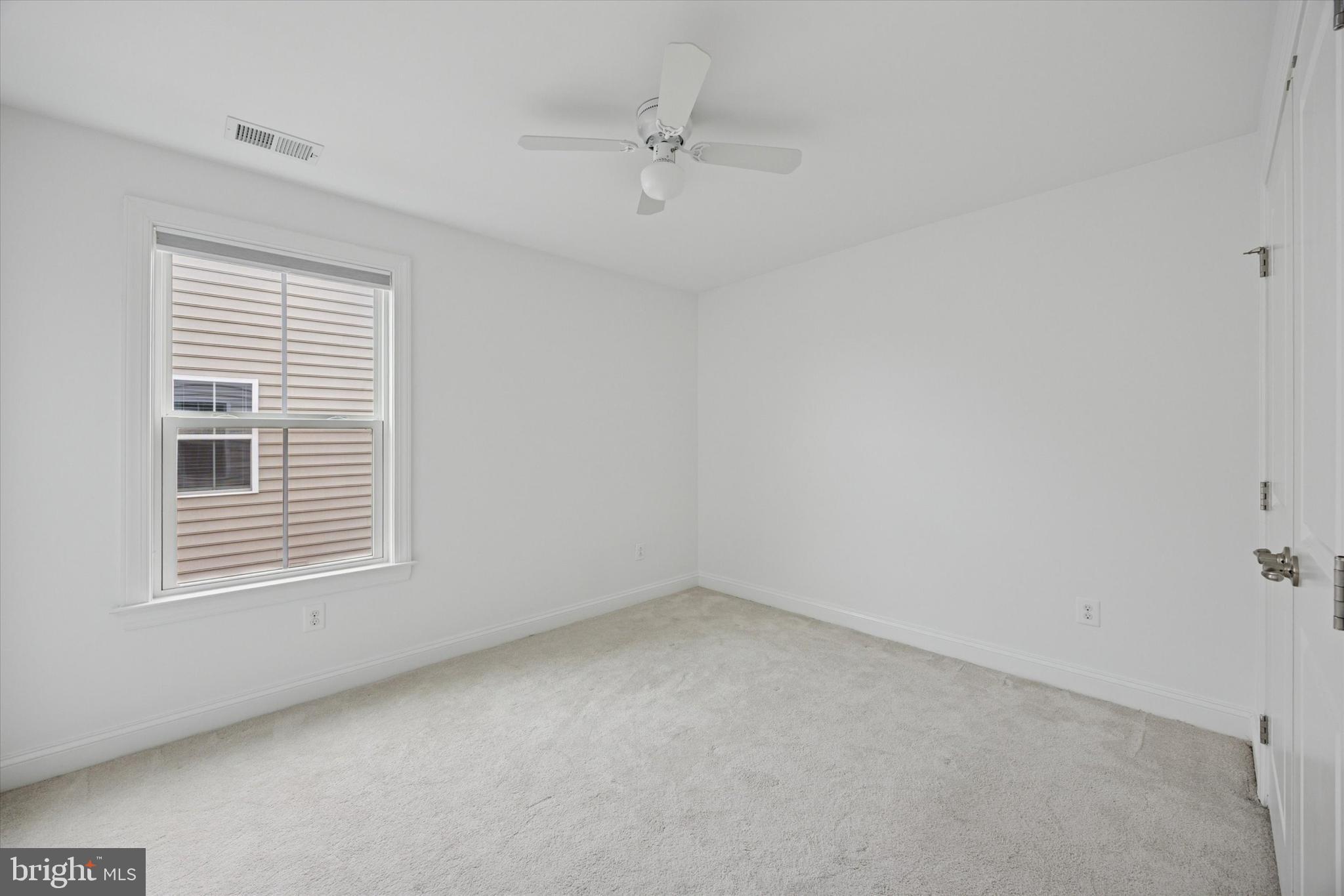 322 Quarry Point Road Malvern, PA 19355 - Photo 21 of 29 an empty room with a window