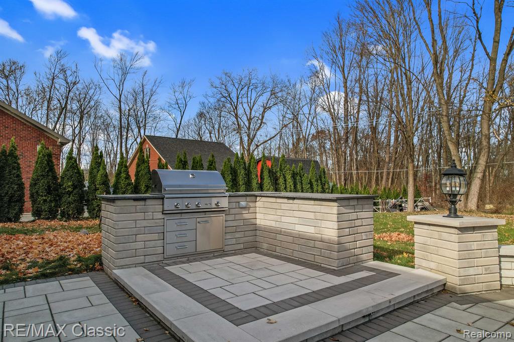 47230 West 11 Mile Road Novi, MI 48374 - Photo 39 of 42 Gallery Image 39