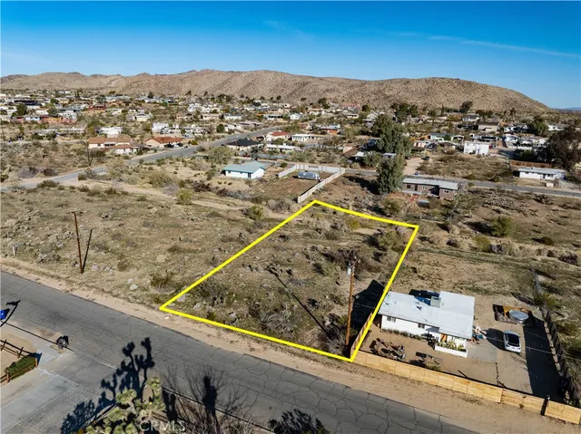 $40,000 | 61954 Plaza Road, Joshua Tree, CA 92252