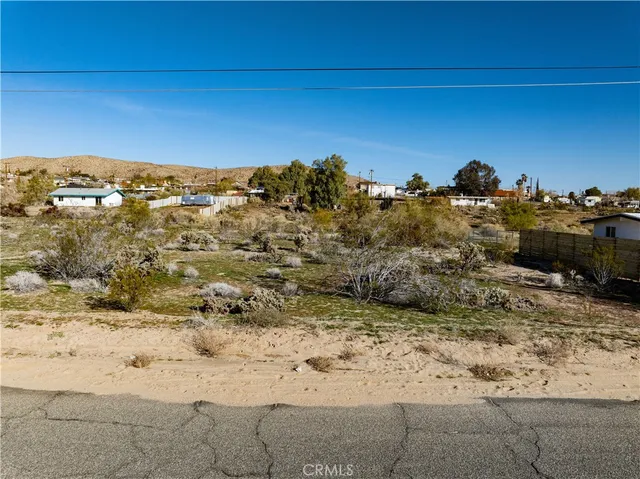 $40,000 | 61954 Plaza Road, Joshua Tree, CA 92252