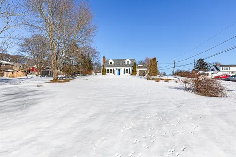 $499,000 | 26 Country Hill Road, Cumberland, RI 02864