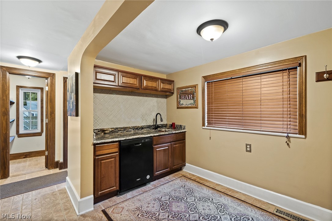 2415 Brice Road Akron, OH 44313 - Photo 11 of 33 Gallery Image 11