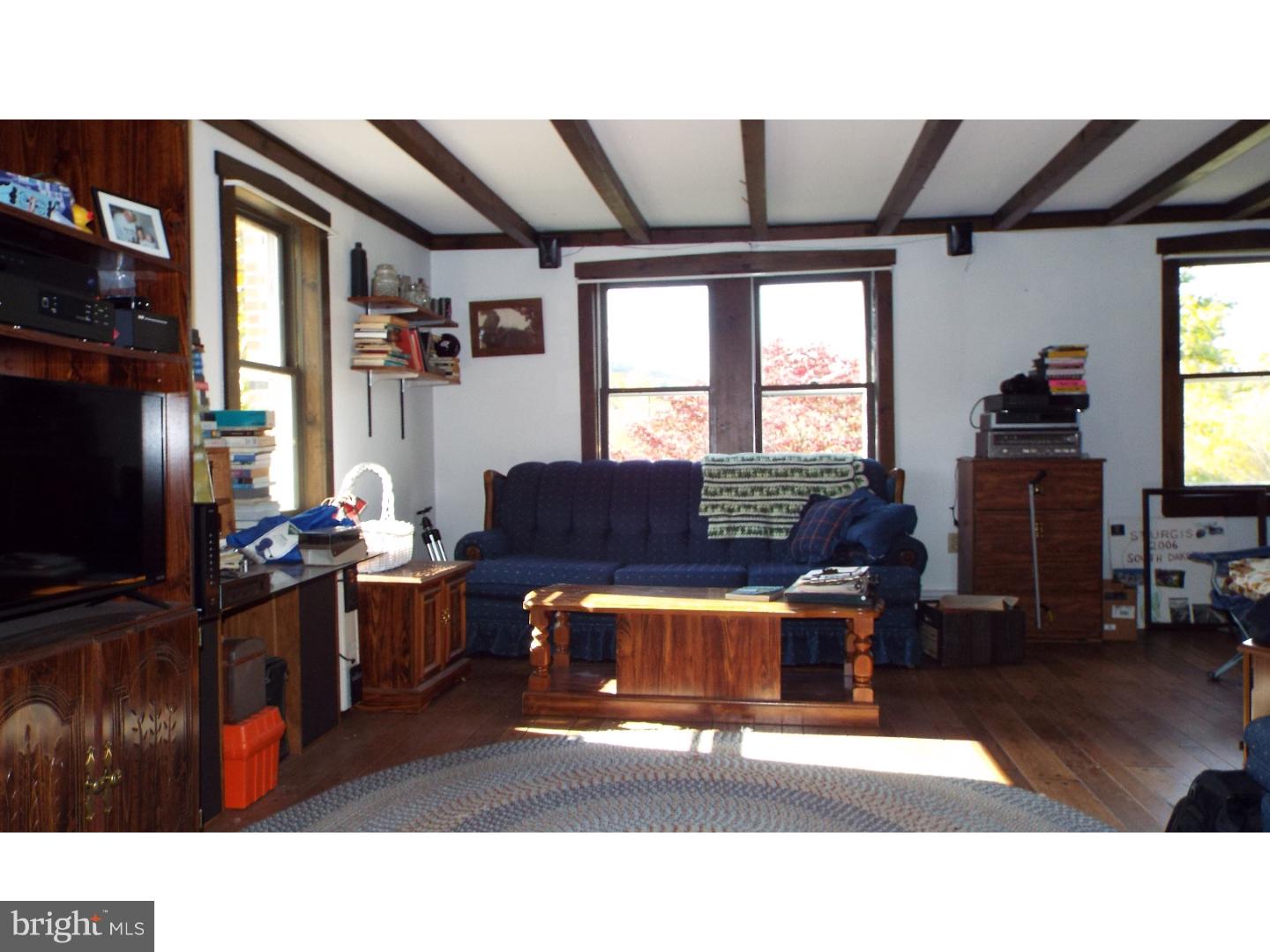 62 Bridge Road Hegins, PA 17938 - Photo 5 of 21 Living Room