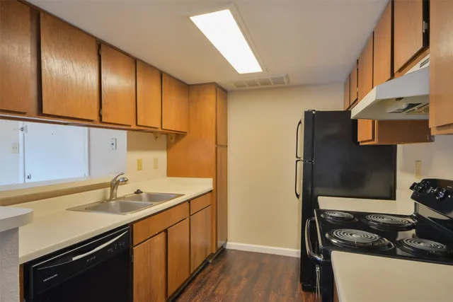 $995 | 12905 Woodforest Boulevard, Unit 608, Houston, TX 77015