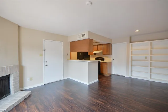 $995 | 12905 Woodforest Boulevard, Unit 608, Houston, TX 77015