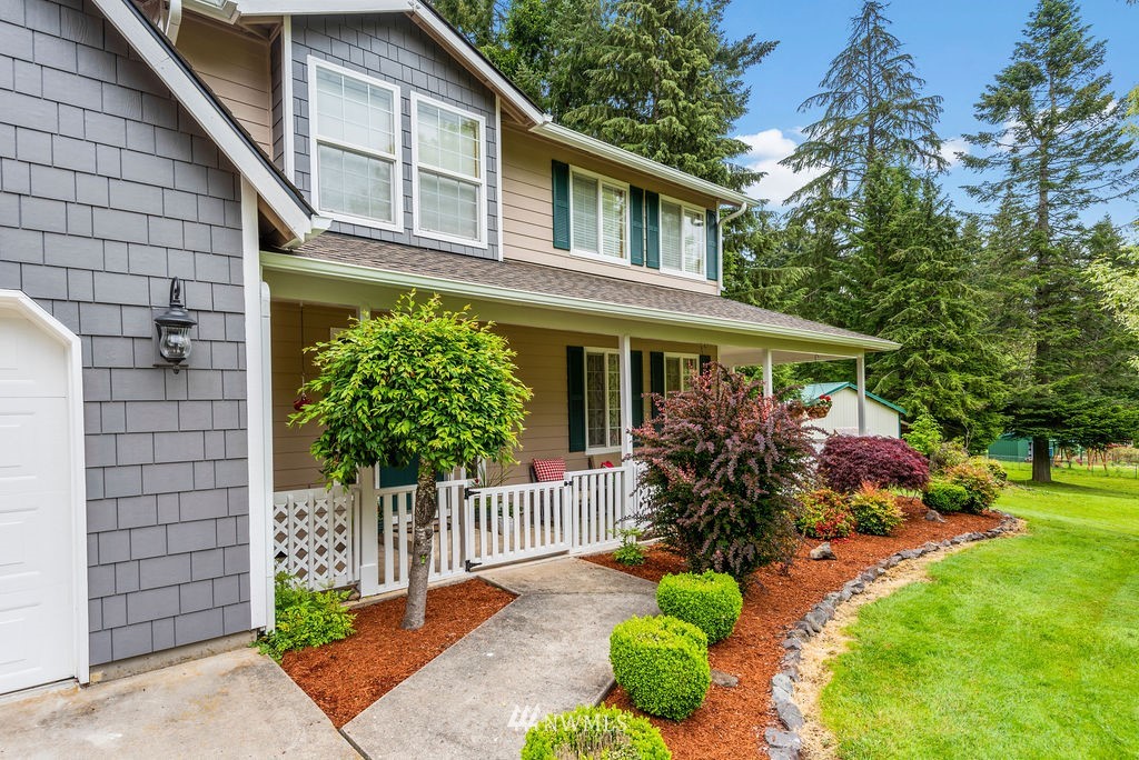 119 Ness Road Castle Rock, WA 98611 - Photo 2 of 27 Gallery Image 2
