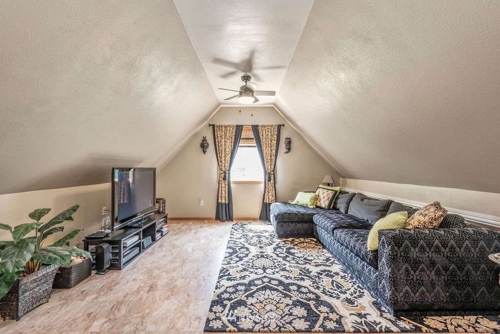 119 Ness Road Castle Rock, WA 98611 - Photo 13 of 27 Gallery Image 13