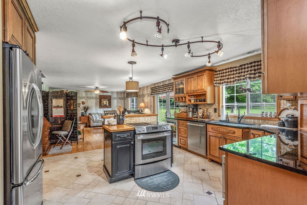 119 Ness Road Castle Rock, WA 98611 - Photo 10 of 27 Gallery Image 10