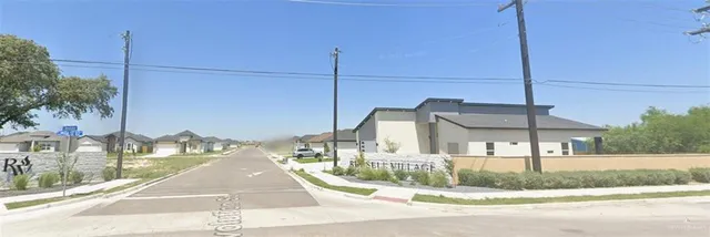 $2,200 | 2200 North Revolution Street, Edinburg, TX 78541