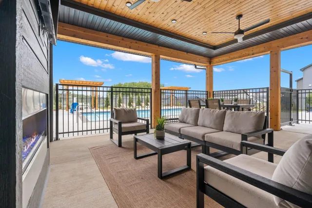 $3,725 | 1165 Dundalk Trail, St. Paul, MN 55129