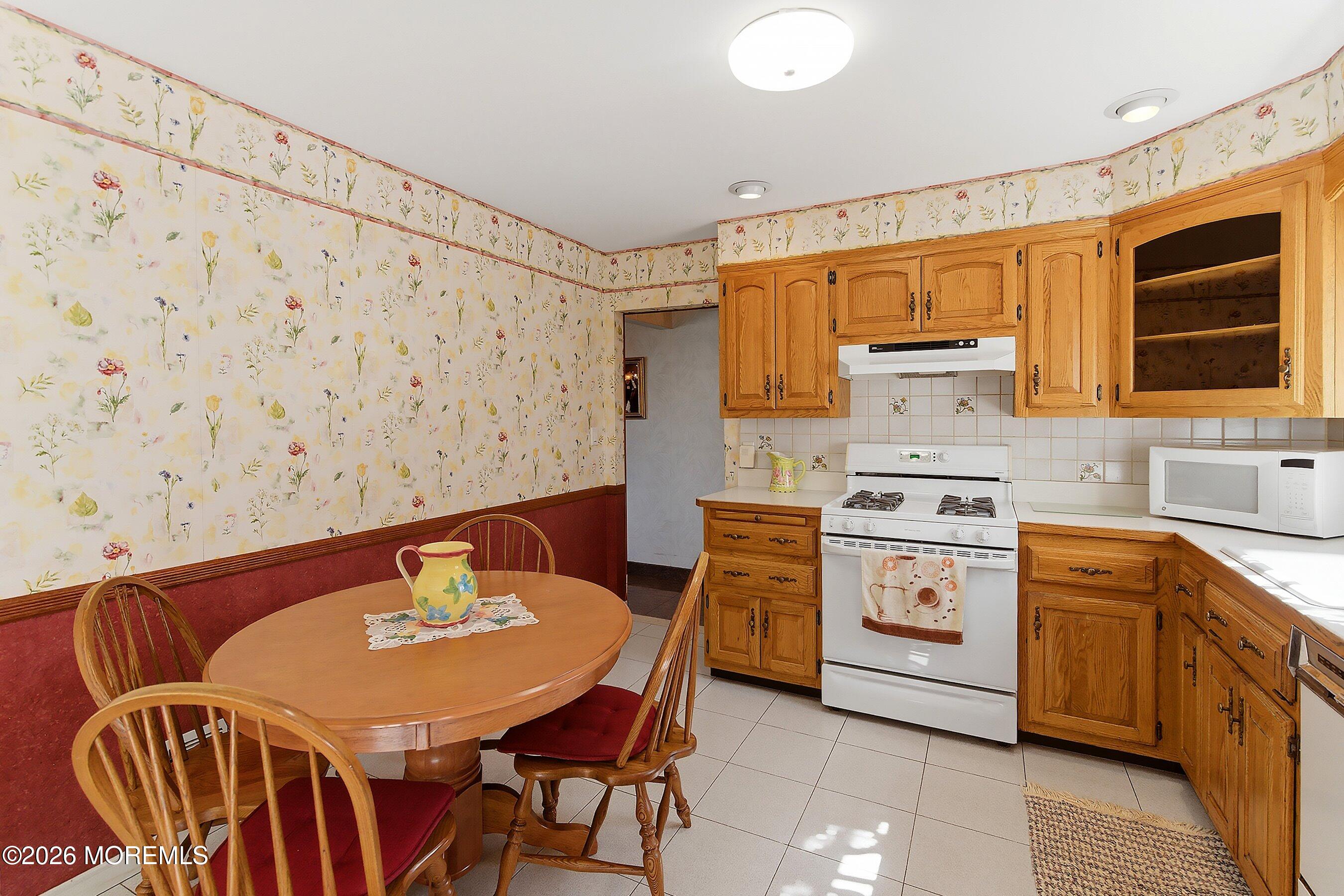 38 Atkins Terrace East Rutherford, NJ 07073 - Photo 13 of 37 Kitchen 1D