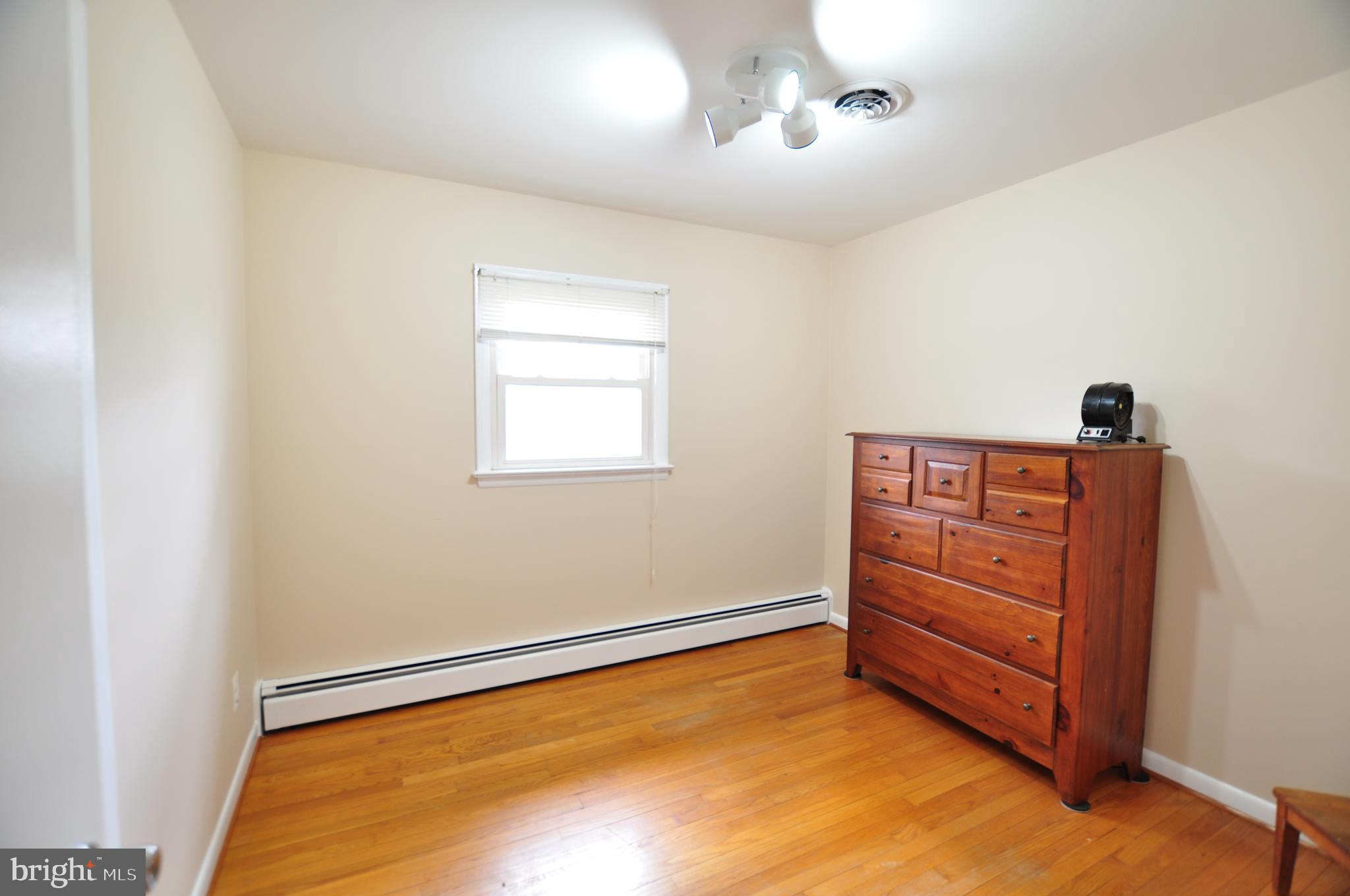7909 Rocky Road Gaithersburg, MD 20882 - Photo 18 of 31 Bedroom #3!
