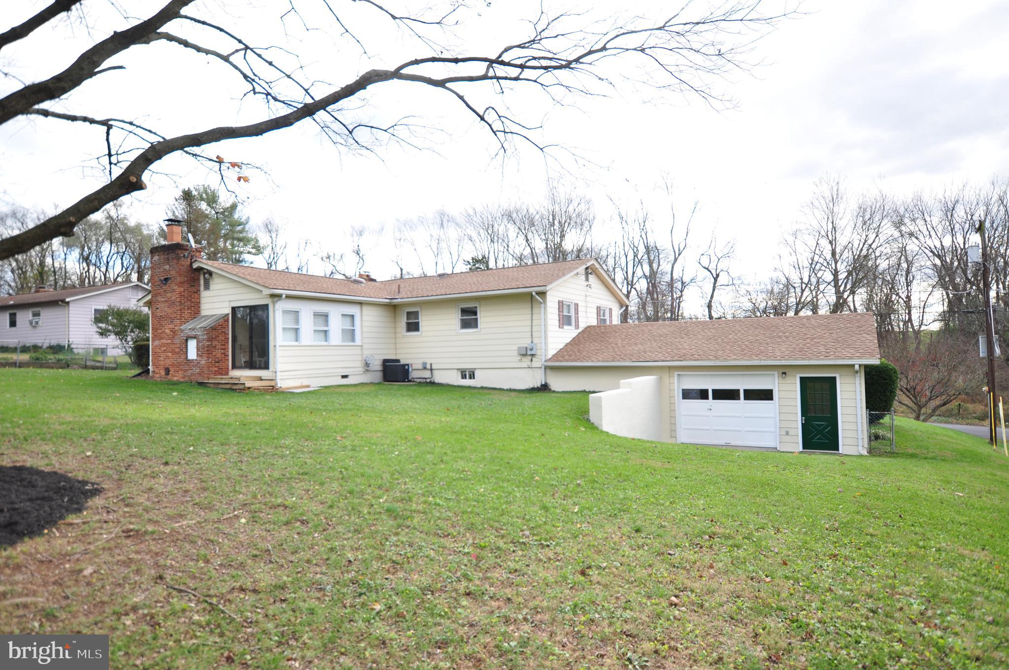 7909 Rocky Road Gaithersburg, MD 20882 - Photo 29 of 31 Rear Single Garage Door Access!