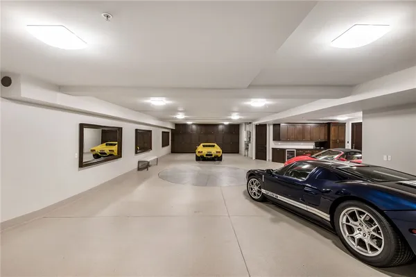 $18,900,000 | 500 North Poinsettia Avenue, Manhattan Beach, CA 90266