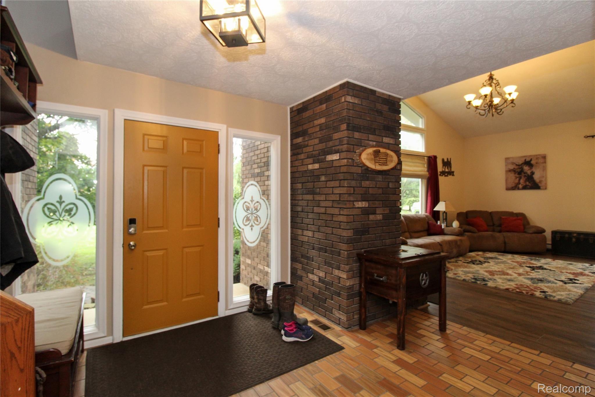 16145 34 Mile Road Armada, MI 48005 - Photo 6 of 48 Foyer 2.jpg