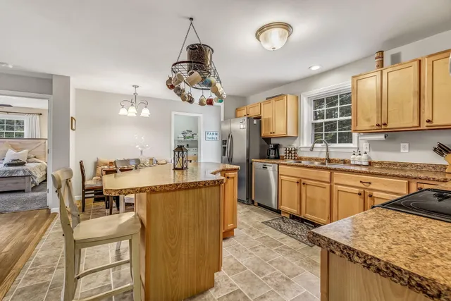 $649,000 | 89 Boot Cove Lane, Winthrop, ME 04364